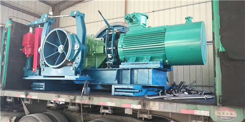 華礦重工一批無(wú)極繩絞車(chē)發(fā)往山西呂梁