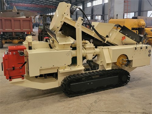 華礦集團(tuán)兩臺混凝土噴射機發(fā)往河南